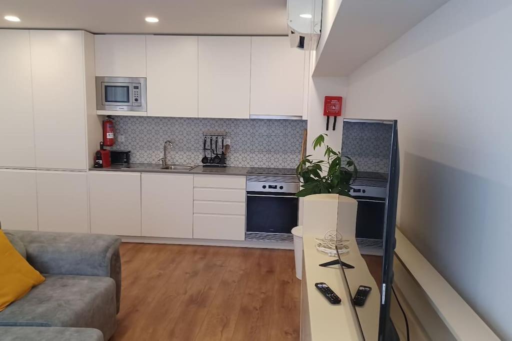 A H - Apartment Oporto Downtown Buitenkant foto