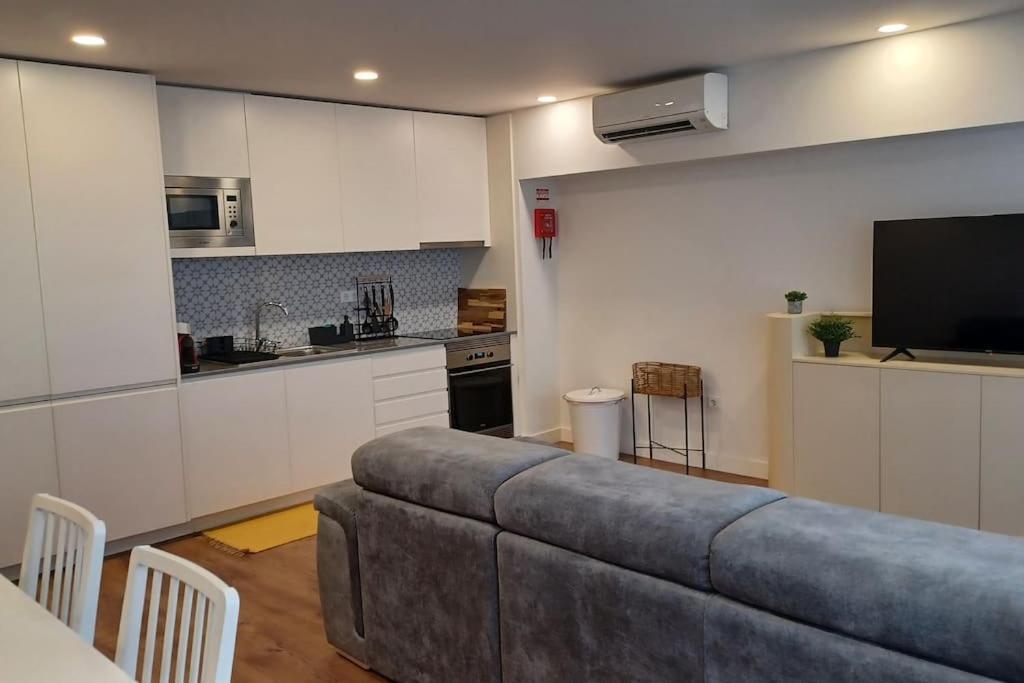 A H - Apartment Oporto Downtown Buitenkant foto