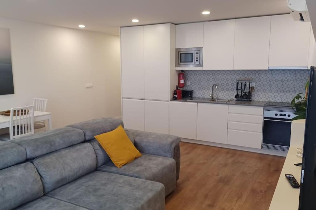 A H - Apartment Oporto Downtown Buitenkant foto